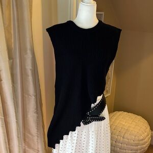Black Sleeveless Knit Top